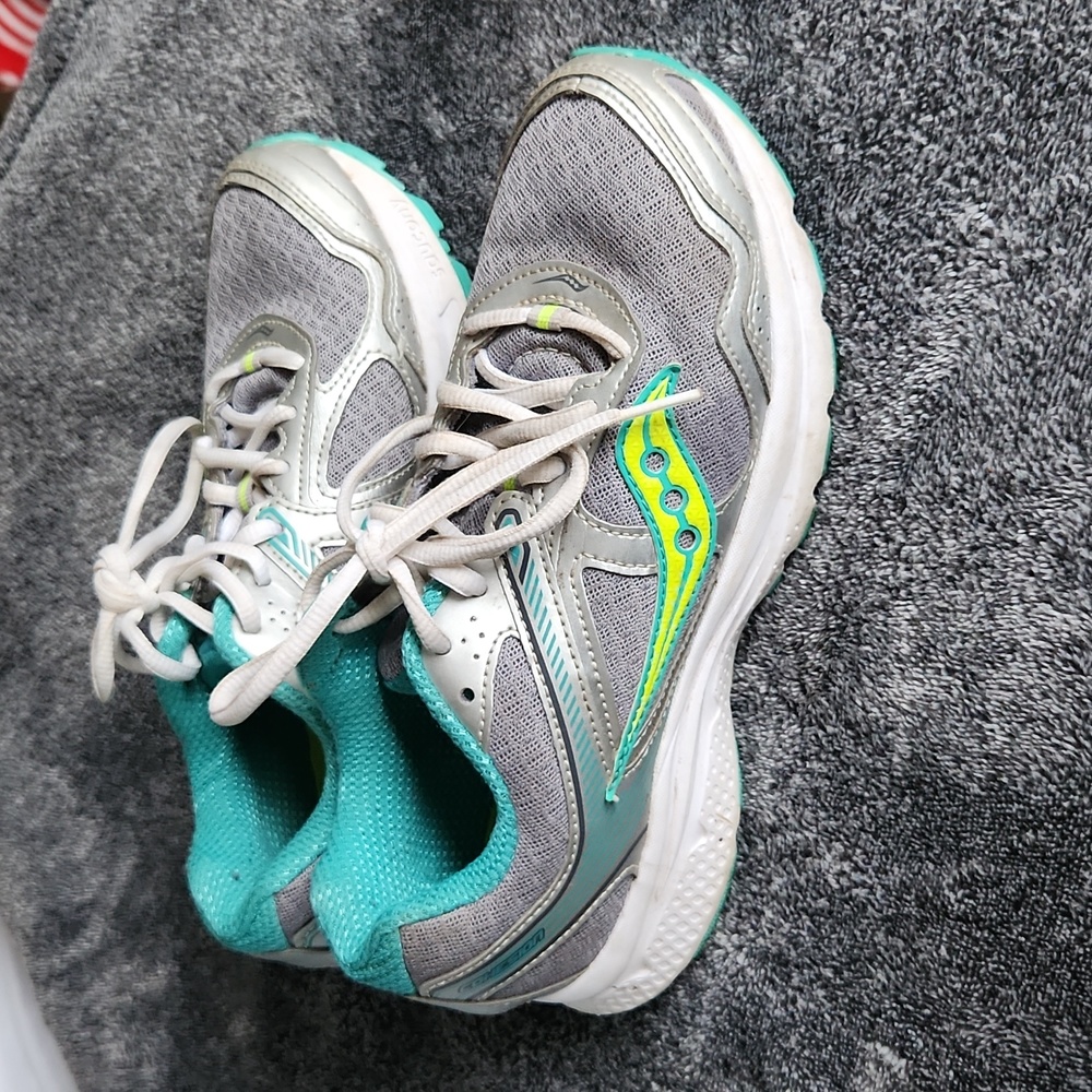 Women's Saucony Running Shoes Size 7